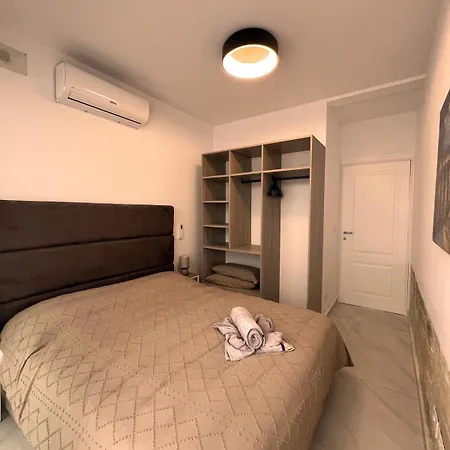 Apartment Seafront Luxury In Marsaskala